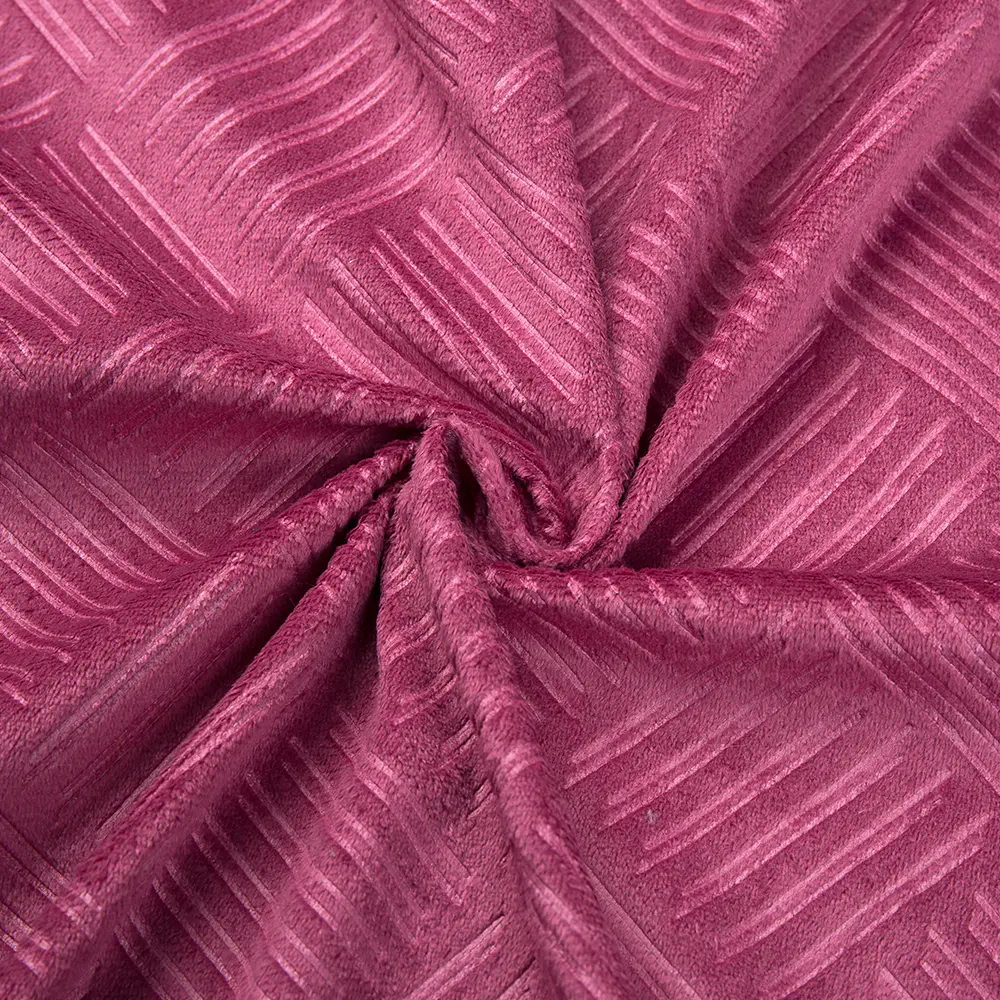 ما هي الميزات والمزايا الرئيسية لـ Super Soft Velvet؟